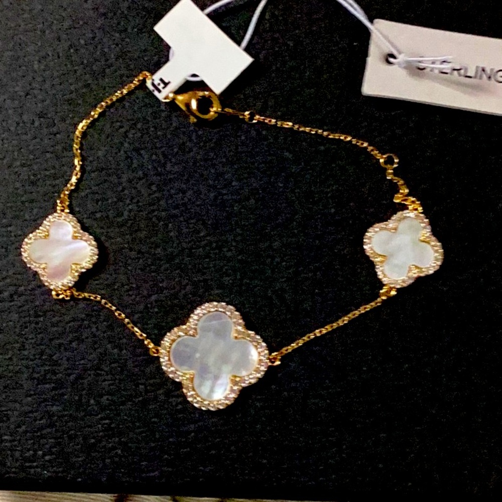 Van Clef Bracelet & Necklace Set